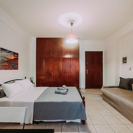 House In The Center Apartment Kalamata Exterior photo